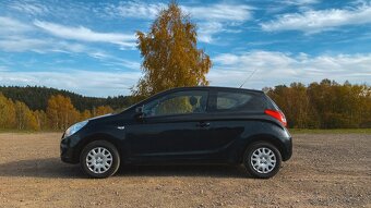 Hyundai i20, STK do 03/26, zimní sada pneu - 3