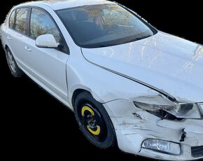 Prodám veškeré náhradní díly na Škoda Superb II - 3