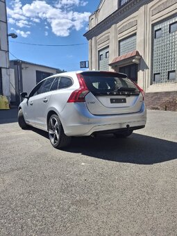 Volvo V60 D4 120kW - 3
