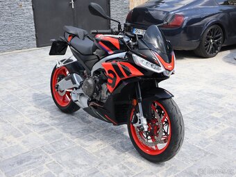 Aprilia Tuono 660 Factory Edice 54 world champions rv2024 - 3