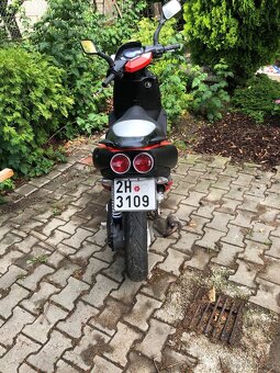Aprilia SR 50 - 3