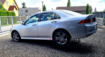 Honda Accord sedan 2,0i-Vtec výborný stav r.2008. - 3