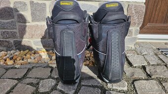 Snowboard Burton Custom + boty - 3
