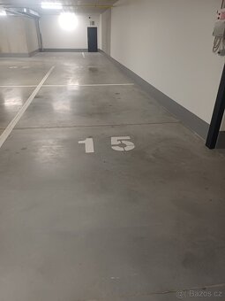 2 parkovací místa - 3