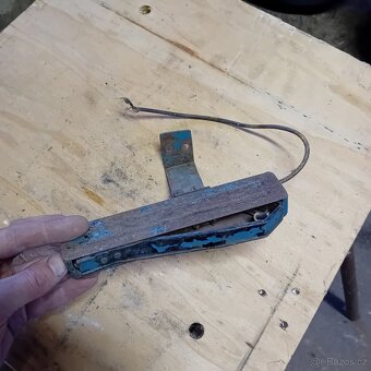 Blikač veterán škoda tatra Praga zbrojovka wikov - 3