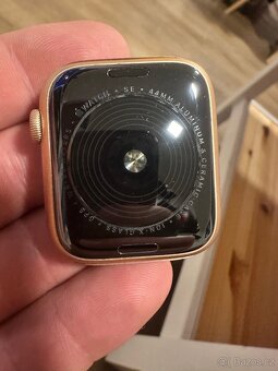 Apple Watch SE - 3