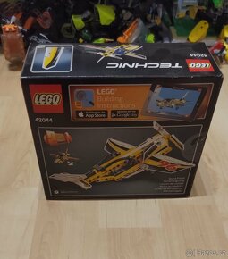 NOVÉ Lego Technic 42044 Display Team Jet -stíhačka - 3