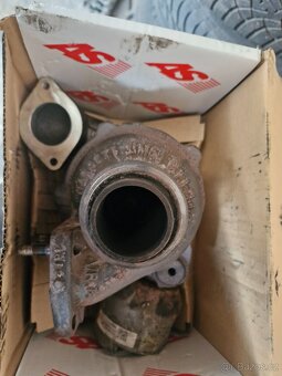 Ford Focus 1,6 - 3