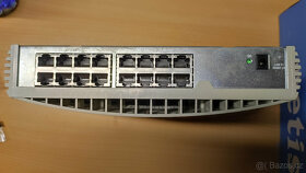 Prodam 16port 100mbit switch 3com - 3