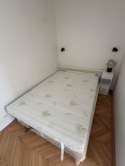 Postel s pevným roštem 144x190 cm - 3