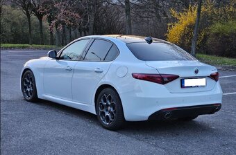 Alfa Romeo Giulia - 3