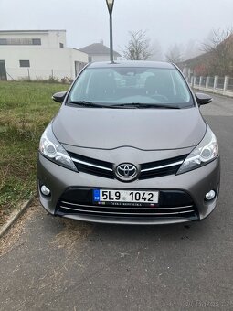 Toyota verso - 3