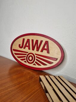 Dřevěná cedule Jawa - vínová barva - 3