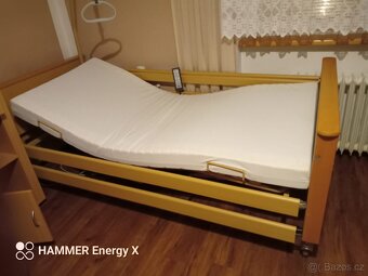 polohovací elektrická postel - 3