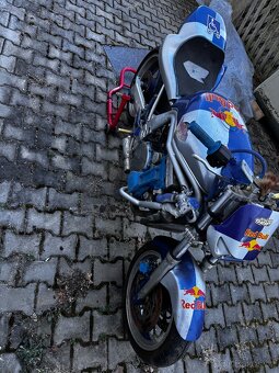Moto RedBull STUNT stavba - 3