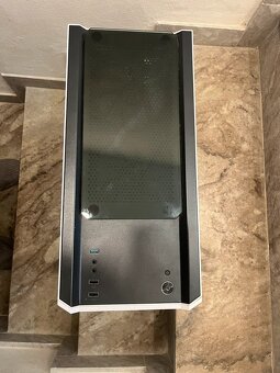 PC Skříň Evolved Ray4 + 5 RGB Ventilátorů - 3