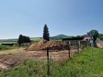 Hlína Zemina Zaklady Půda = Zdarma ZA ODVOZ Lovosice - 3