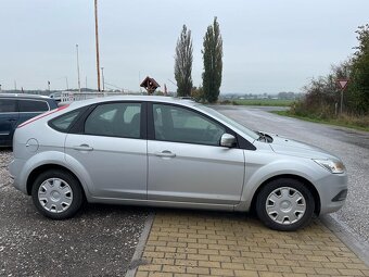 Ford Focus 1,6 - 3