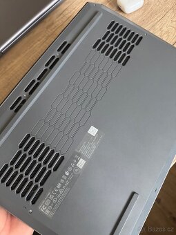 Lenovo LOQ - 3
