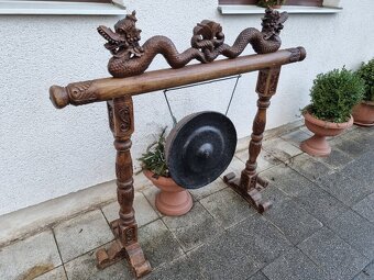 Starožitný - dřevěný - vyřezáváný - Stojan a gong - 3