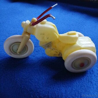 Pinocchio na motorce - 3