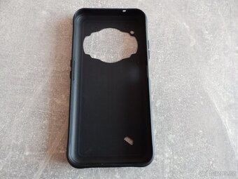 Mobilní telefon - 3