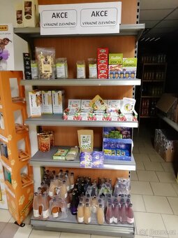 Regály a prodejní pulty - 3