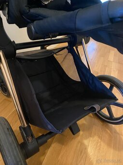 Cybex Priam: 2023, super stav, zcela nové madlo - 3
