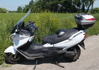 AN 650 BURGMAN 2. generace (2013) - 3