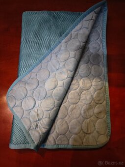 Chladící podložka pro psy 96x66cm - 3