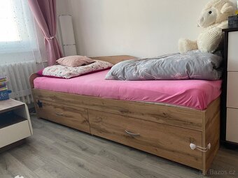 Postel s úložným prostorem - 3