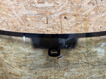 ČELNÍ OKNO VW TIGUAN 5N - 3