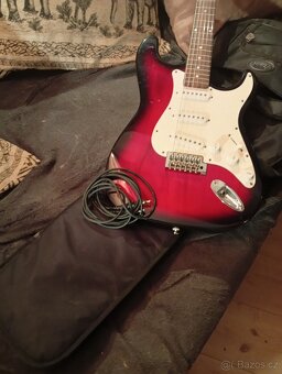 Prodám elektrickou kytaru - 3