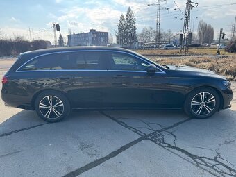 Mercedes - benz E220 W213 - 3