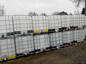 IBC nádrže kontejnery na 1000 litrů černé, bílé - 3