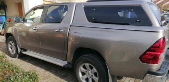Toyota Hilux 2,4 D - 3