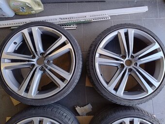 Al kola Cupra 5x112 / 19 , 8j x 19 et 50 s pneu 225/35/19, - 3