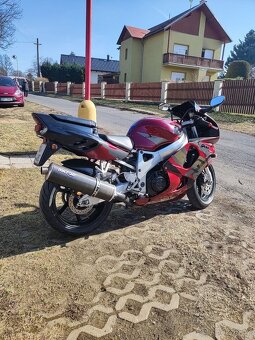 Honda CBR 900 RR 1997 - 3