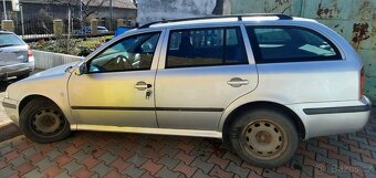 Škoda Octavii 1 - 3