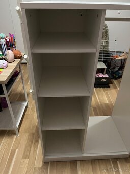 Nízká šatní skříň IKEA + věšák Ikea - 3