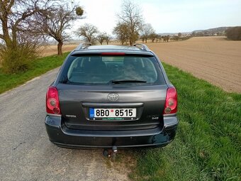 Toyota Avensis - 3