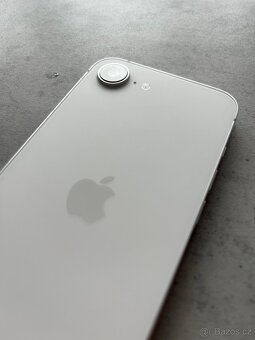 iPhone 16e v záruce - 3