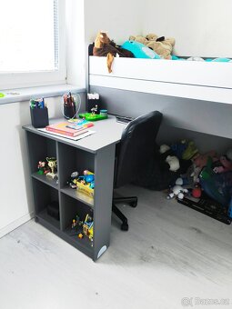 Prodám kompletní set ( stůl, postel, skříň ) - 3
