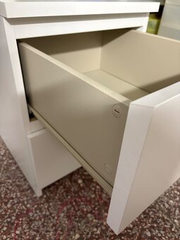 Noční stolek IKEA - 3