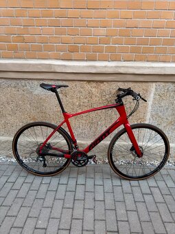 zachovalé karbonové Fitness kolo Giant Fastroad // vel. XL - 3
