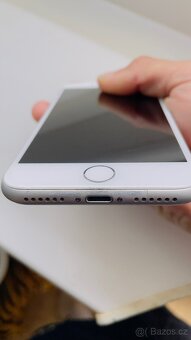 iPhone 8 - 3