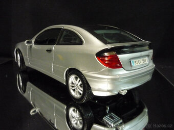 Mercedes Benz C Sportcoupe Maisto 1/18 - 3