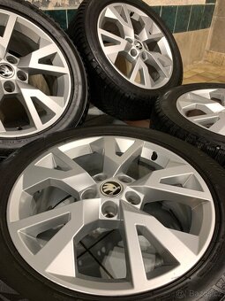 Alu kola Škoda R17 5X112 ZIMNÍ PNEU 225/50 R17 8mm POLAR - 3