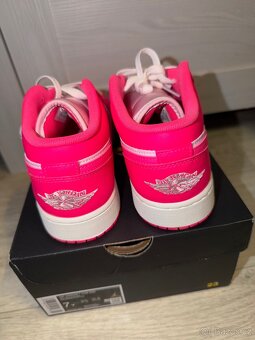 Jordan air 1 low pink foam - 3