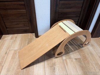 Dřevěná houpačka, klouzačka Montessori - 3